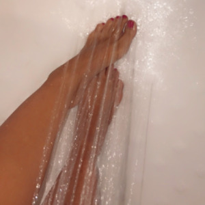 Feetgirlesk's media