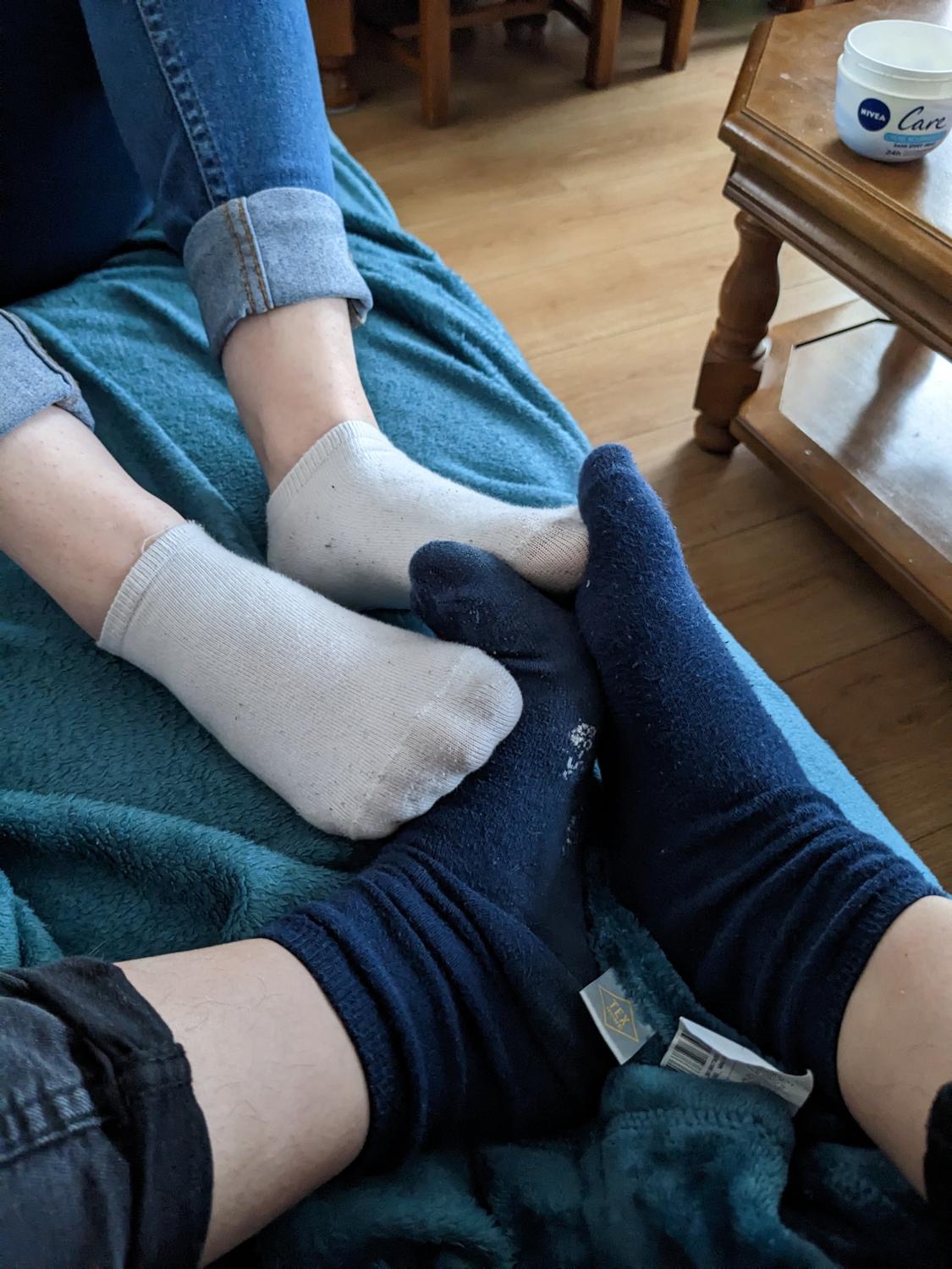 Feetgirlforu's media