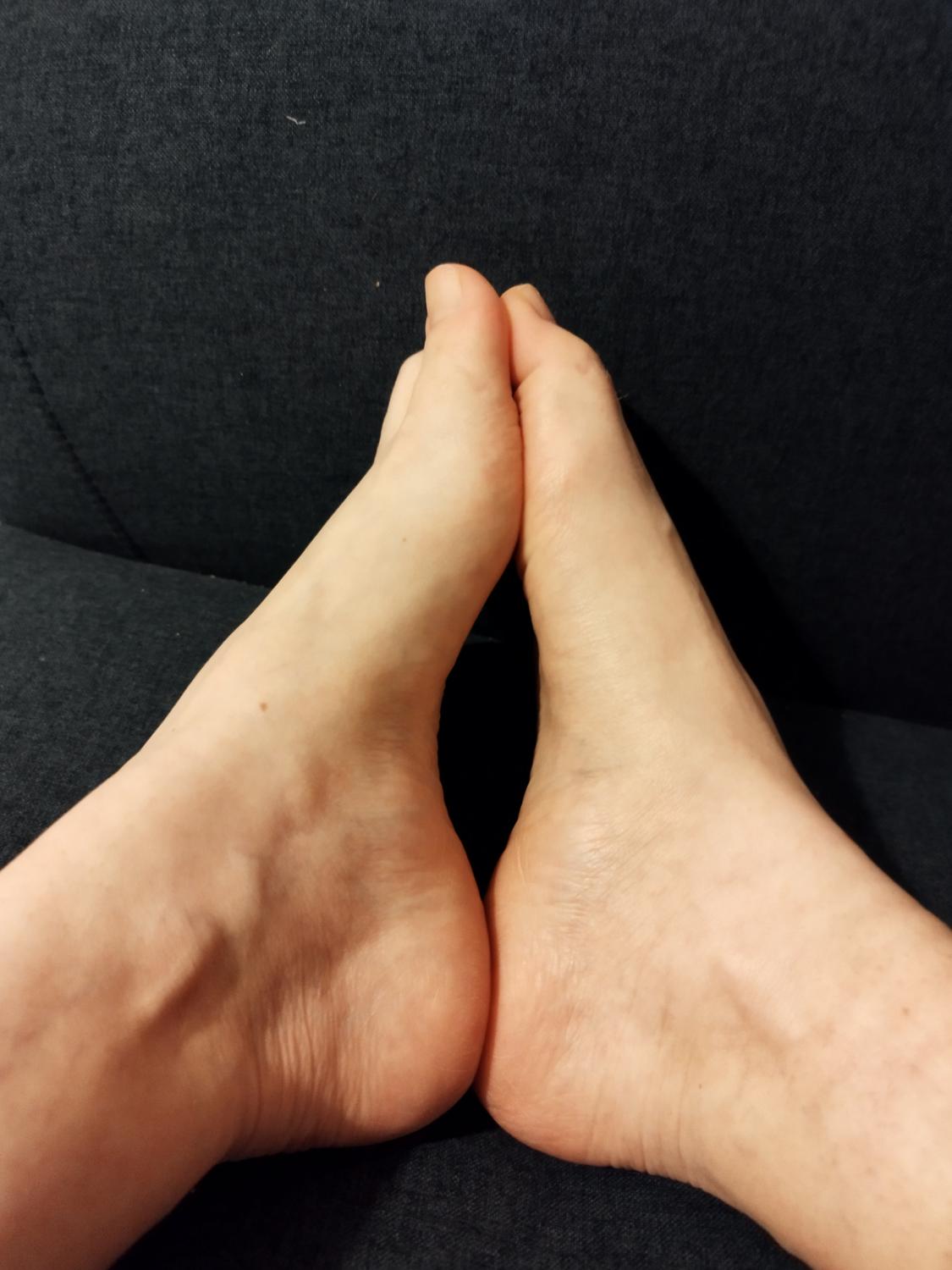 Feetgirljulia's media