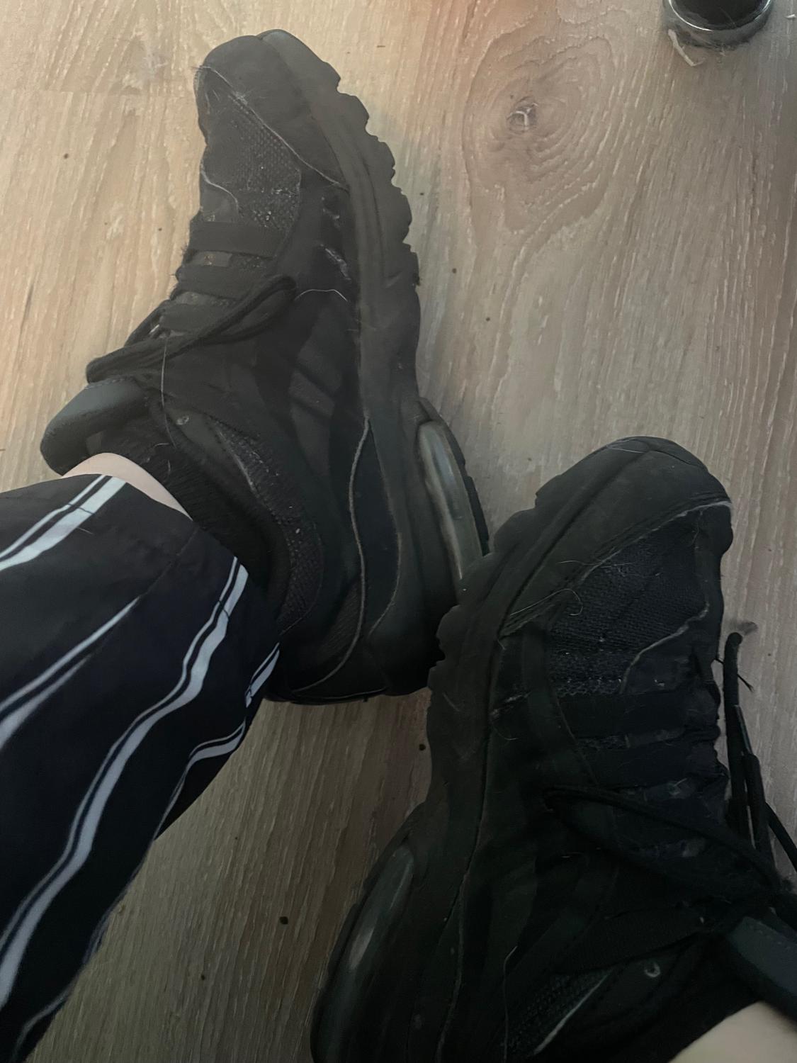 Feetgurl1's media