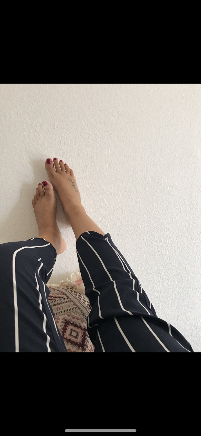 Feetinparadise's media