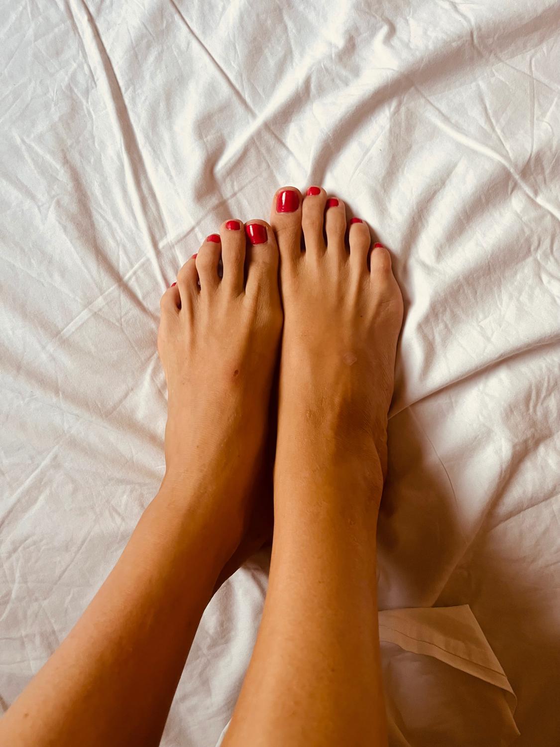 Feetlegs_fetish's media