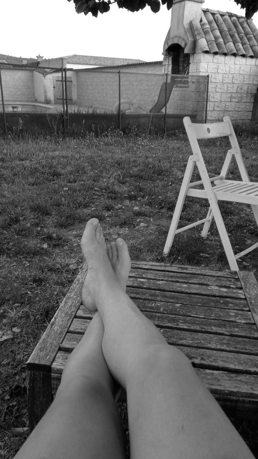 Feetlove75017's media