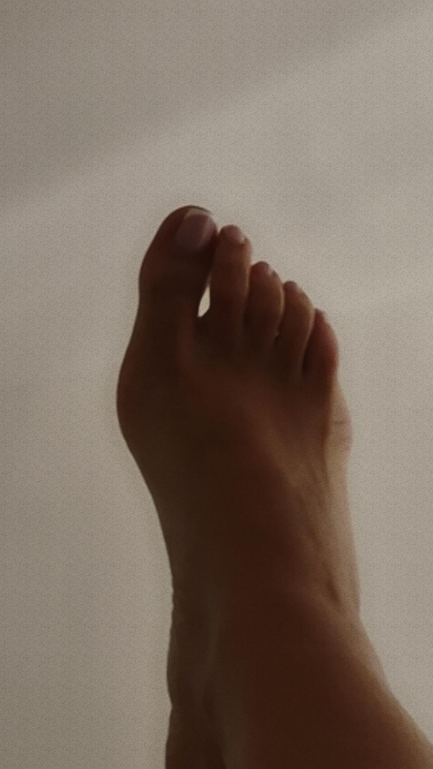 Feetlovee13's media