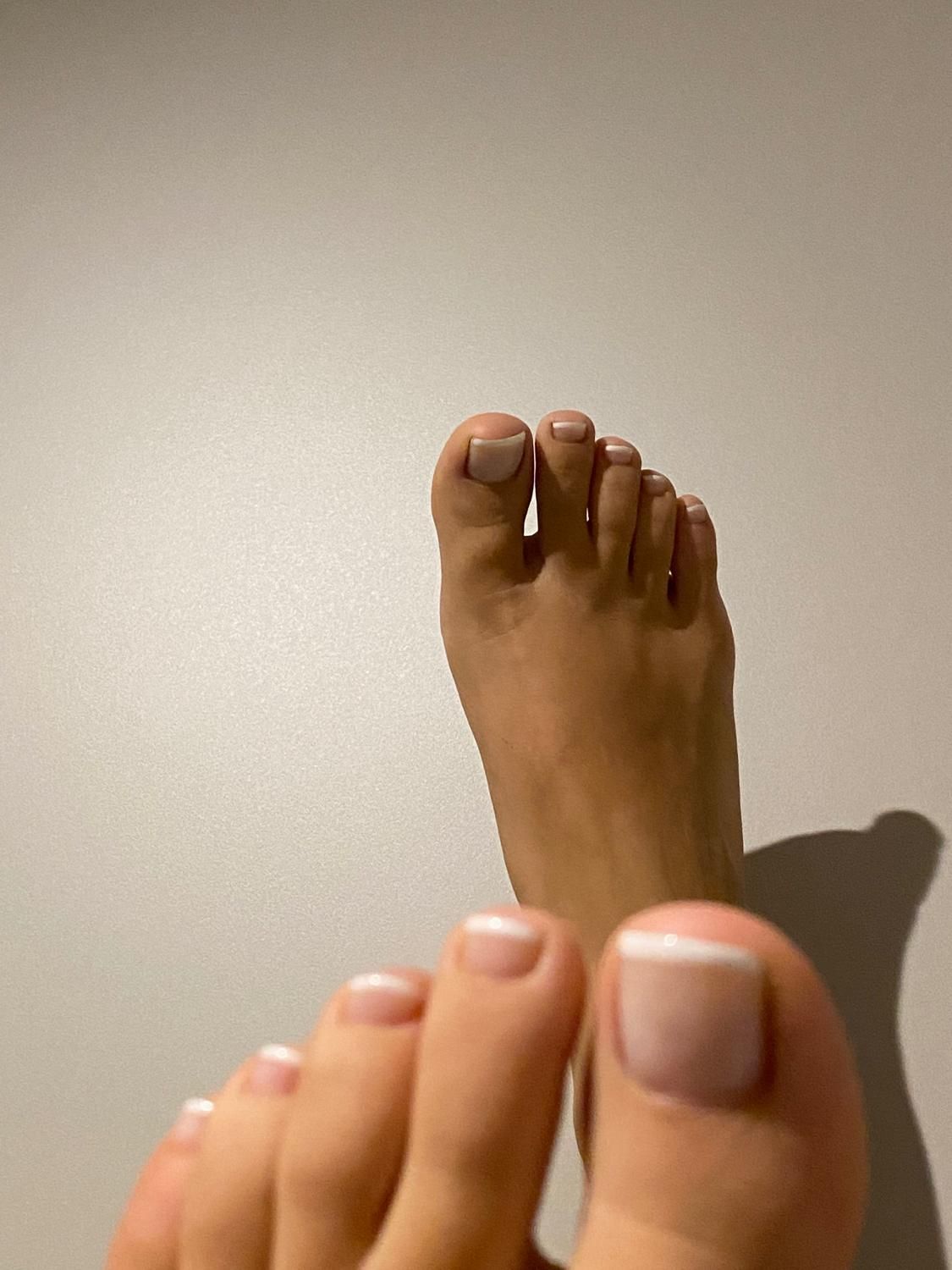 _feetlovers-'s media