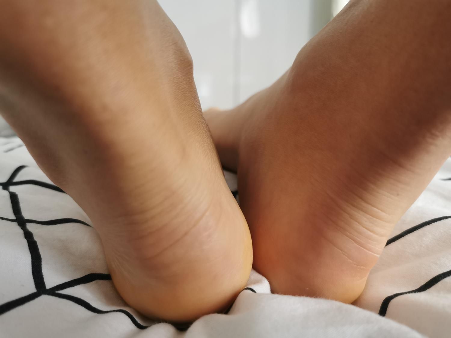 Feetmehot's media