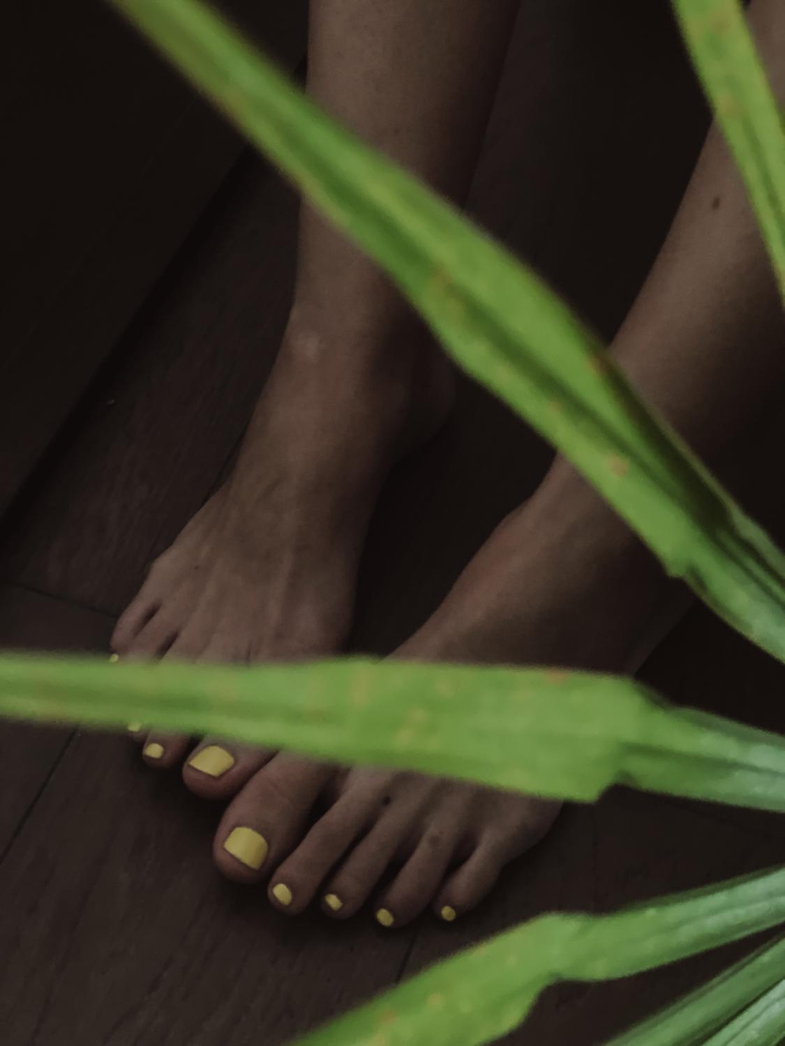 Feetmeimfamous's media