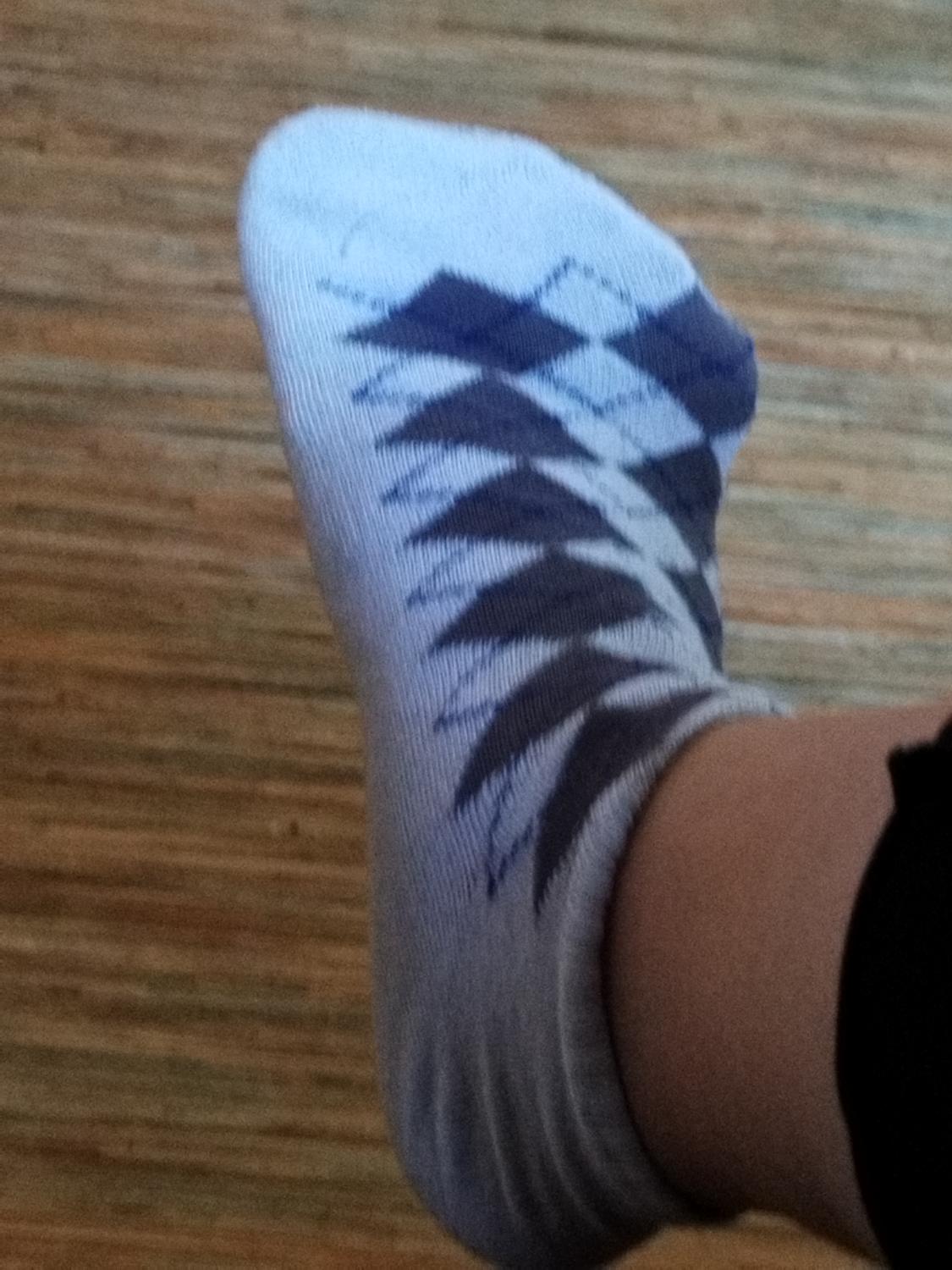 Feetmewell2's media