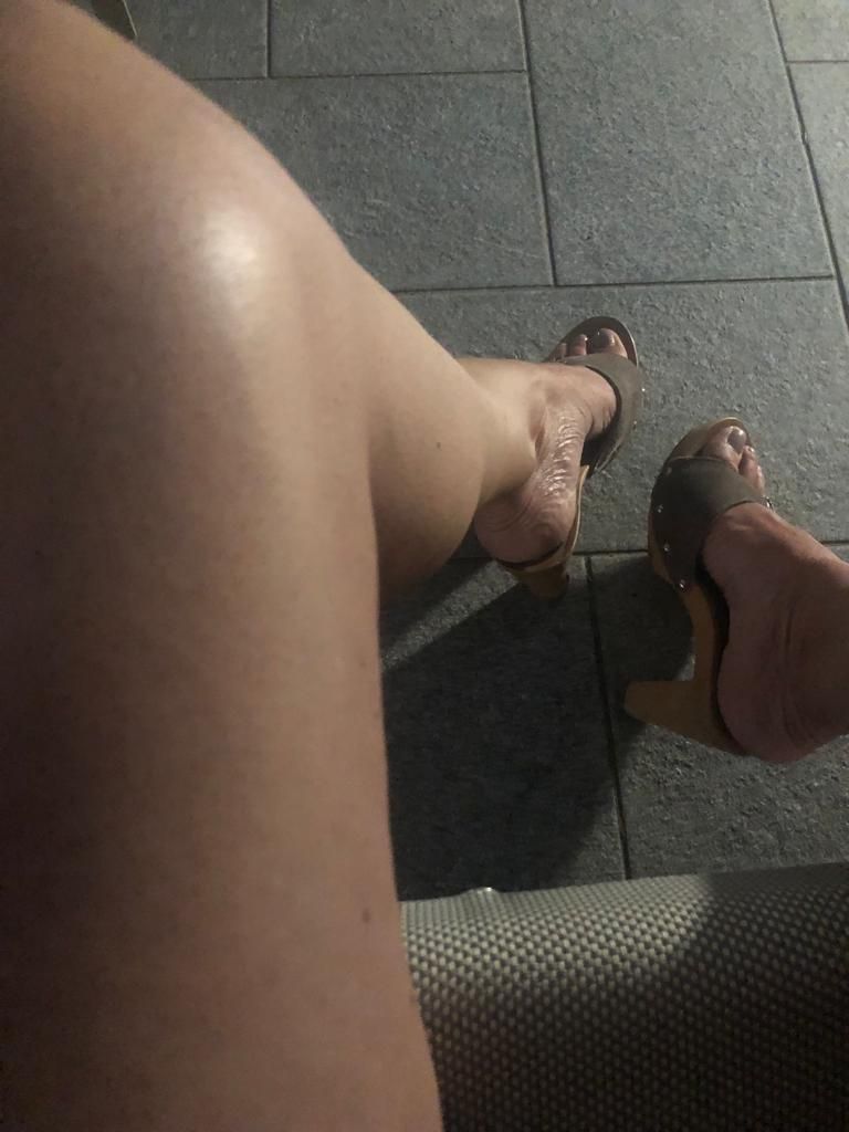 Feetnylon_bf's media