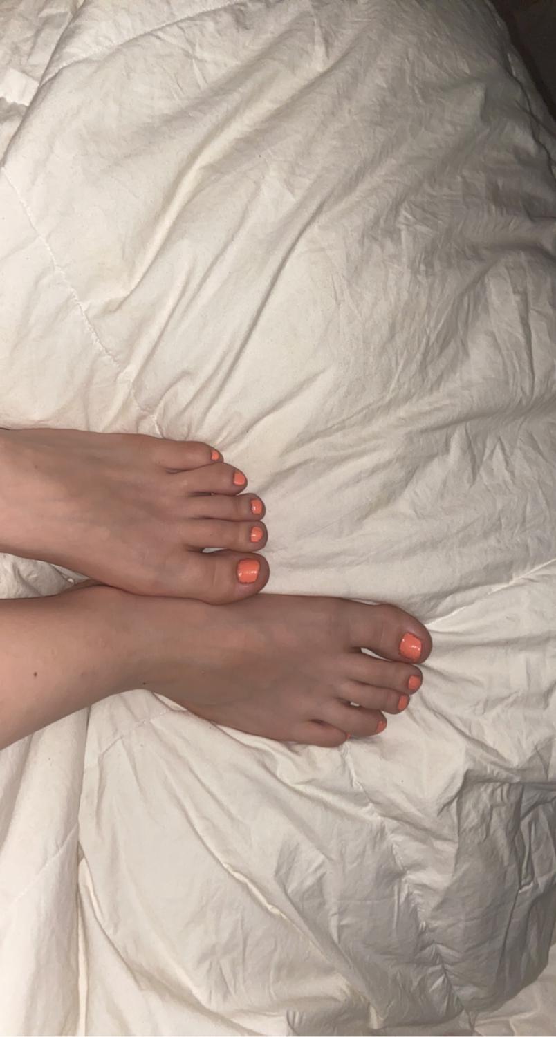 Feetpics00's media