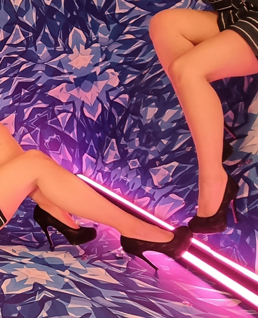 Feets_girl_'s media