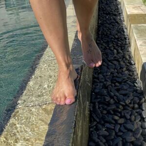 Feetsexyparis's media