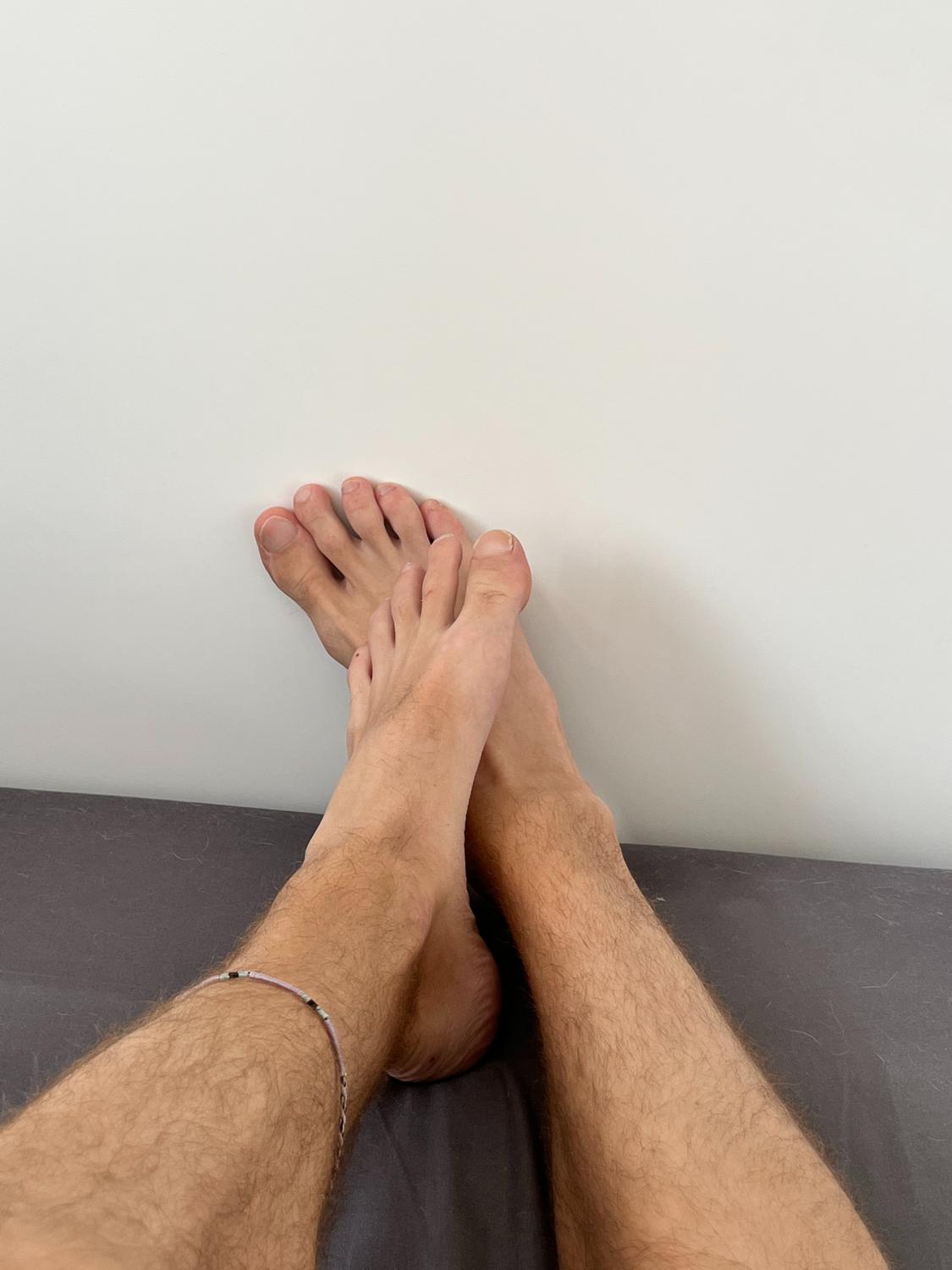 Feetsocks's media