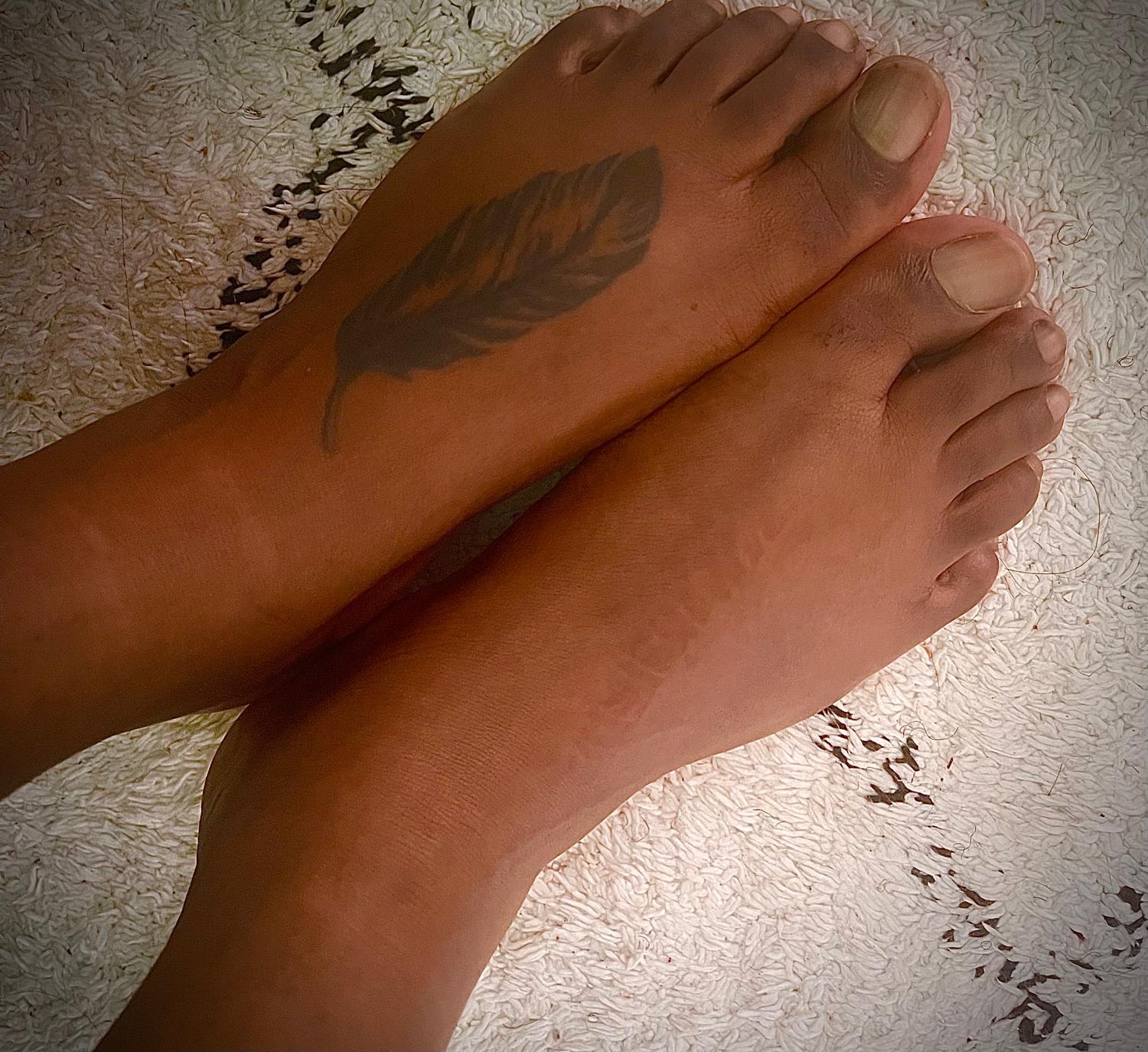 Female_feet's media