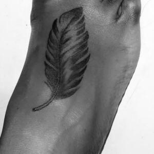 Female_feet's media