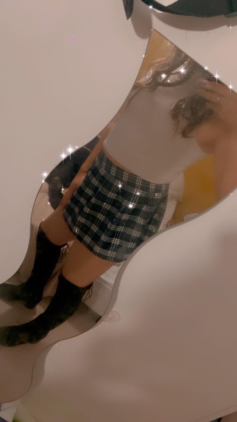 Femboy_lingerie's media