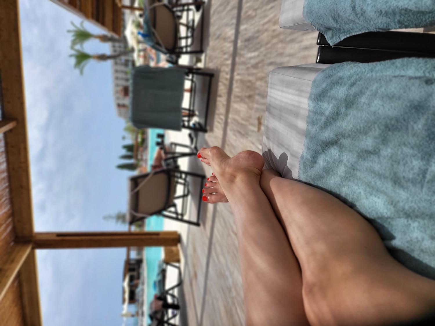 Fetishhighheels's media
