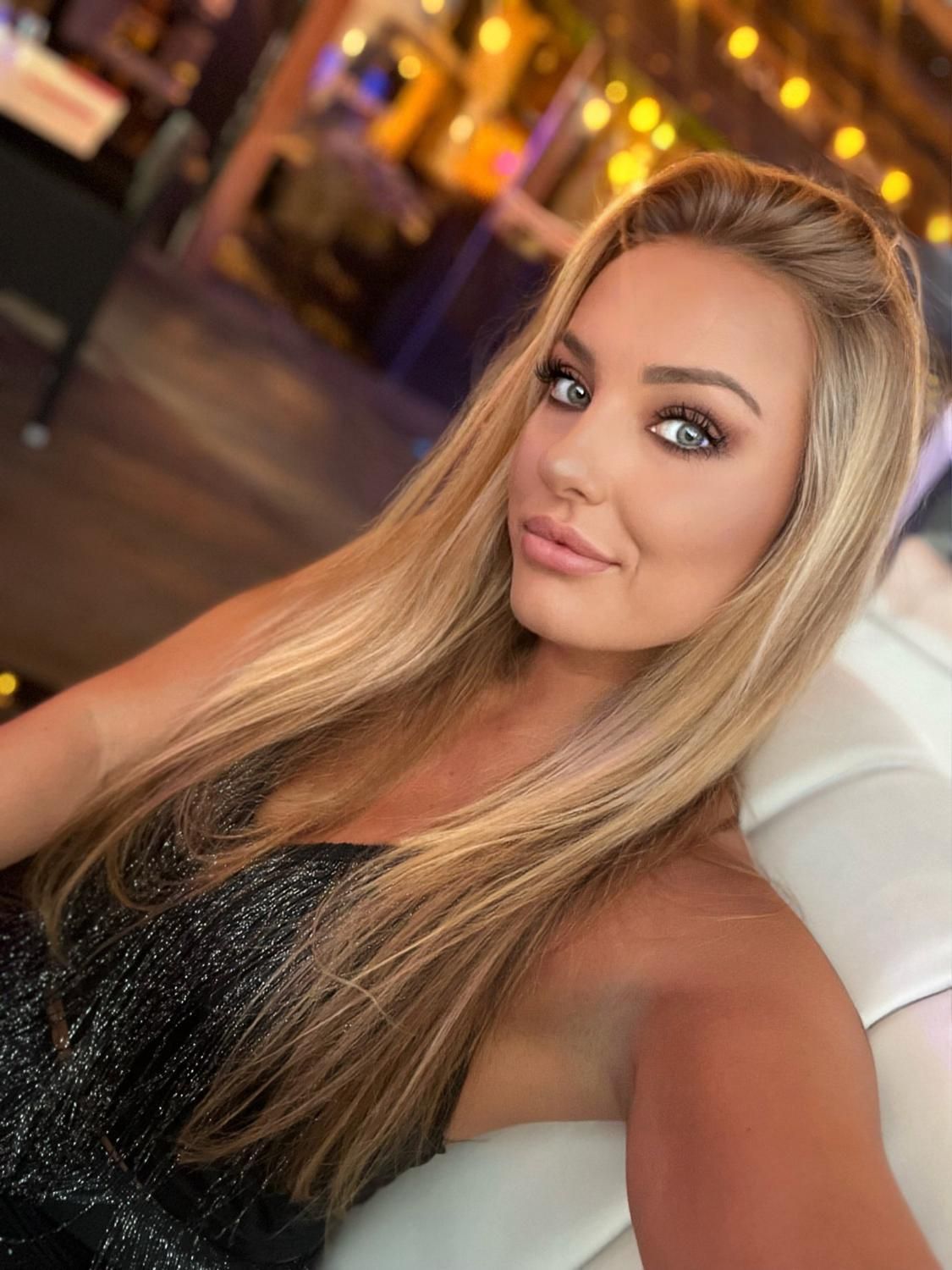 Flo_fox's media