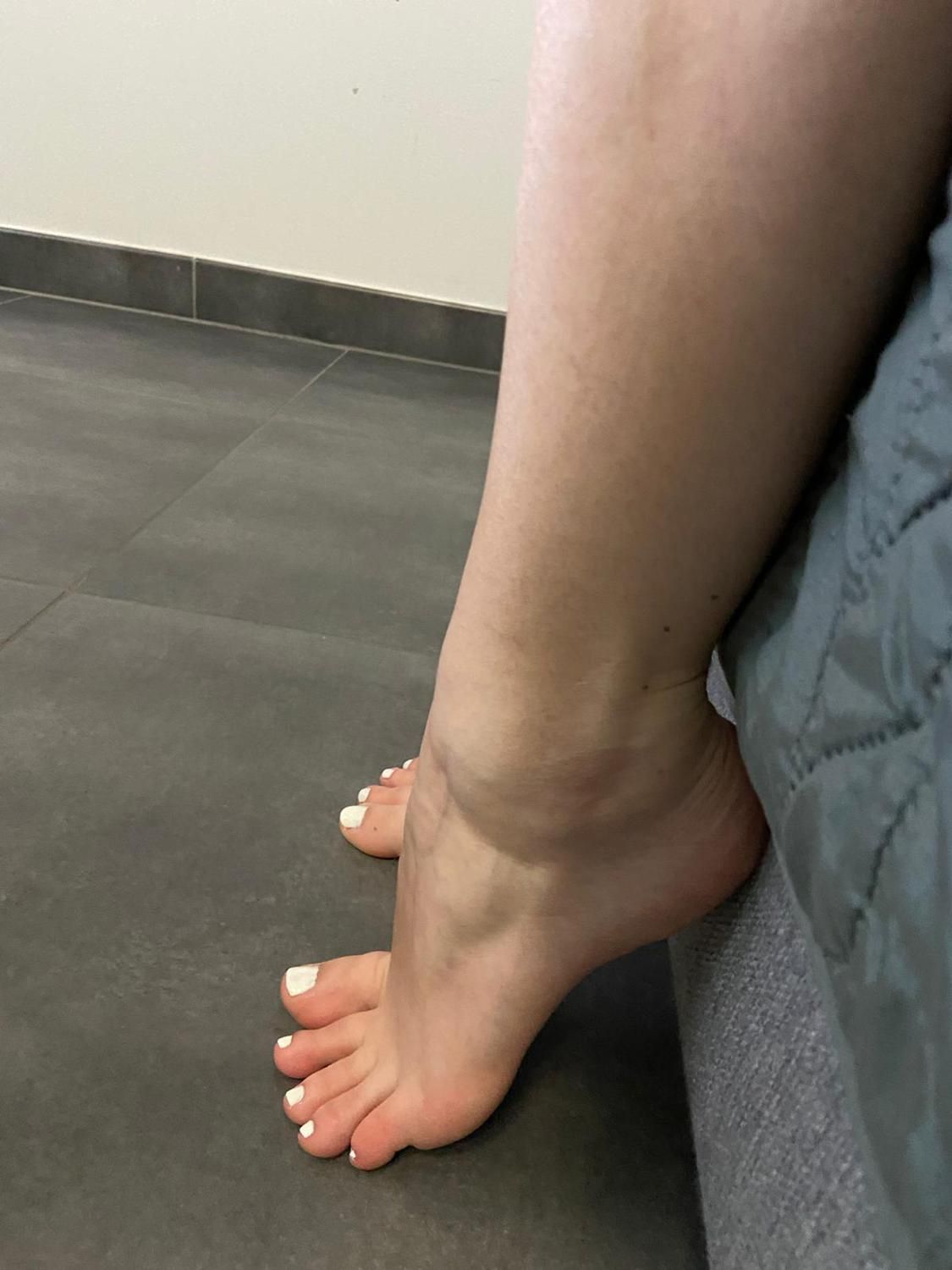 Flora_feet's media