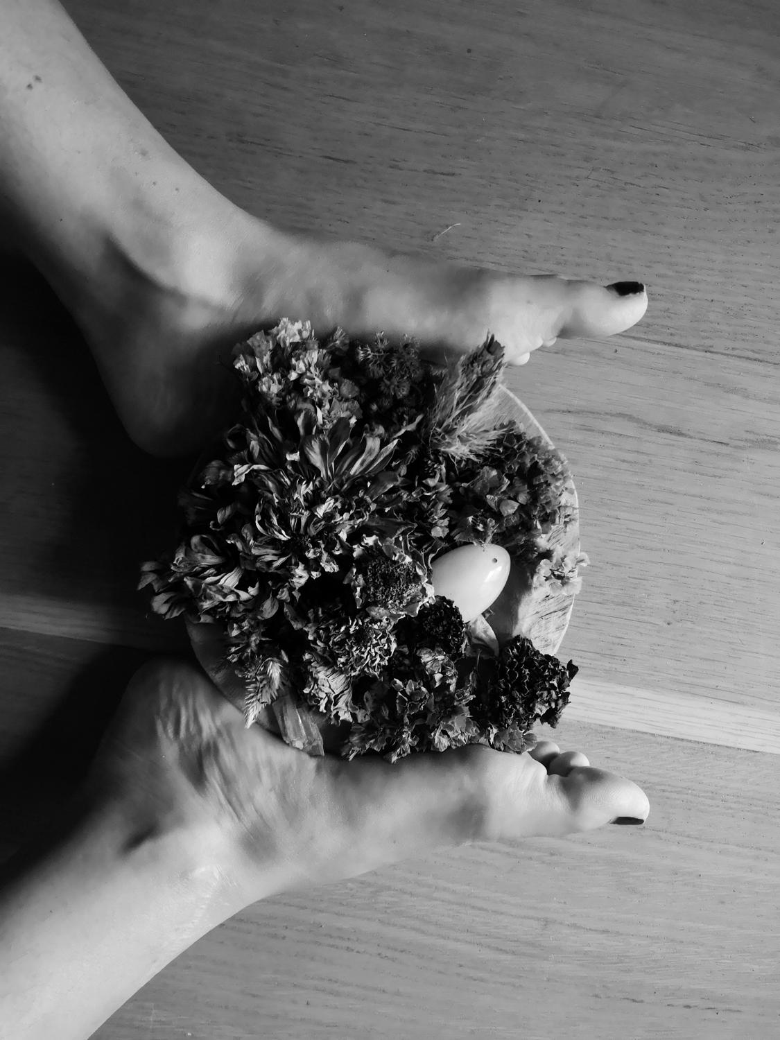 Flowery_feets's media