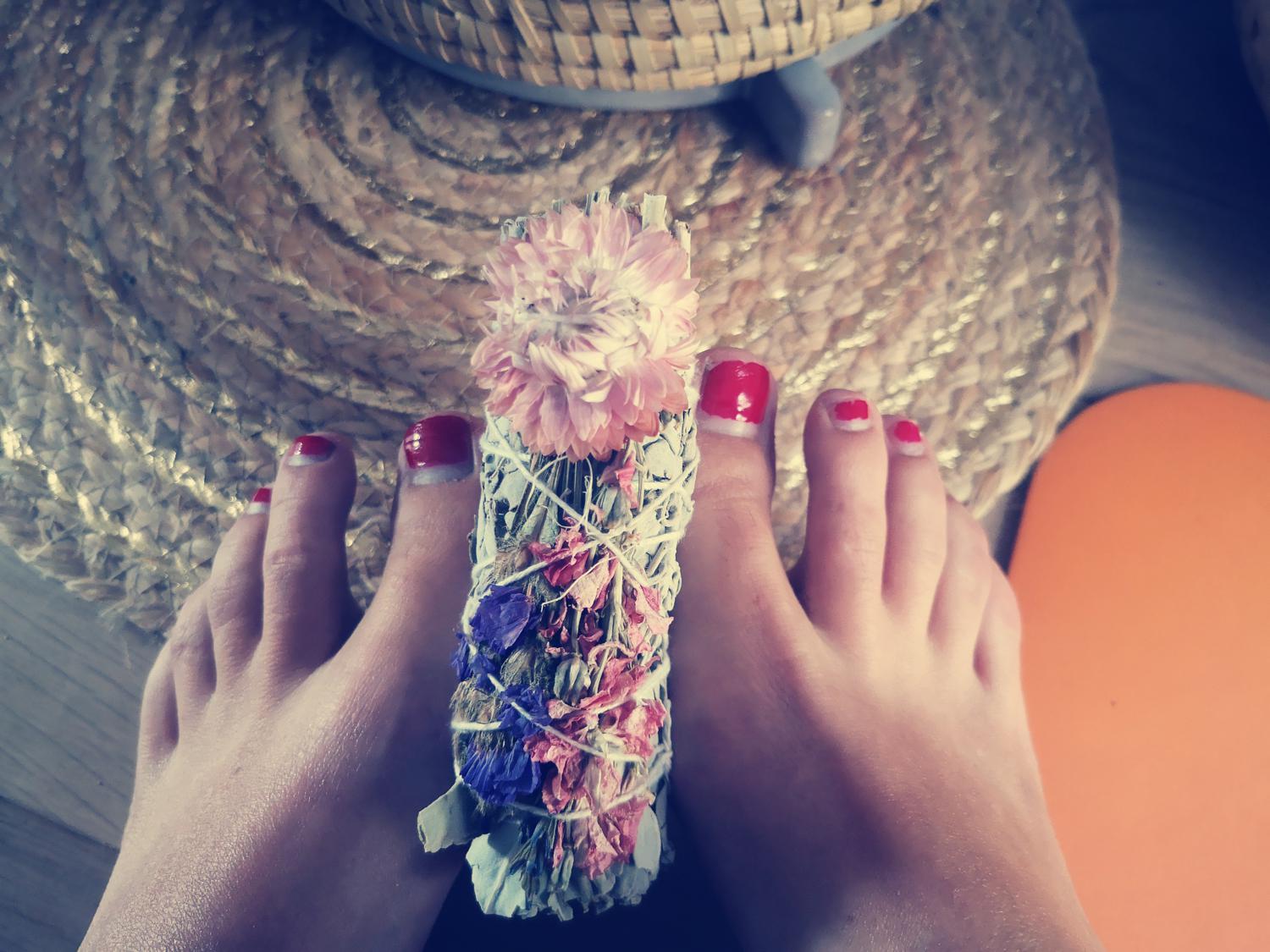 Flowery_feets's media
