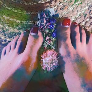 Flowery_feets's media