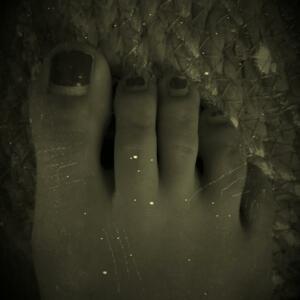 Flowery_feets's media