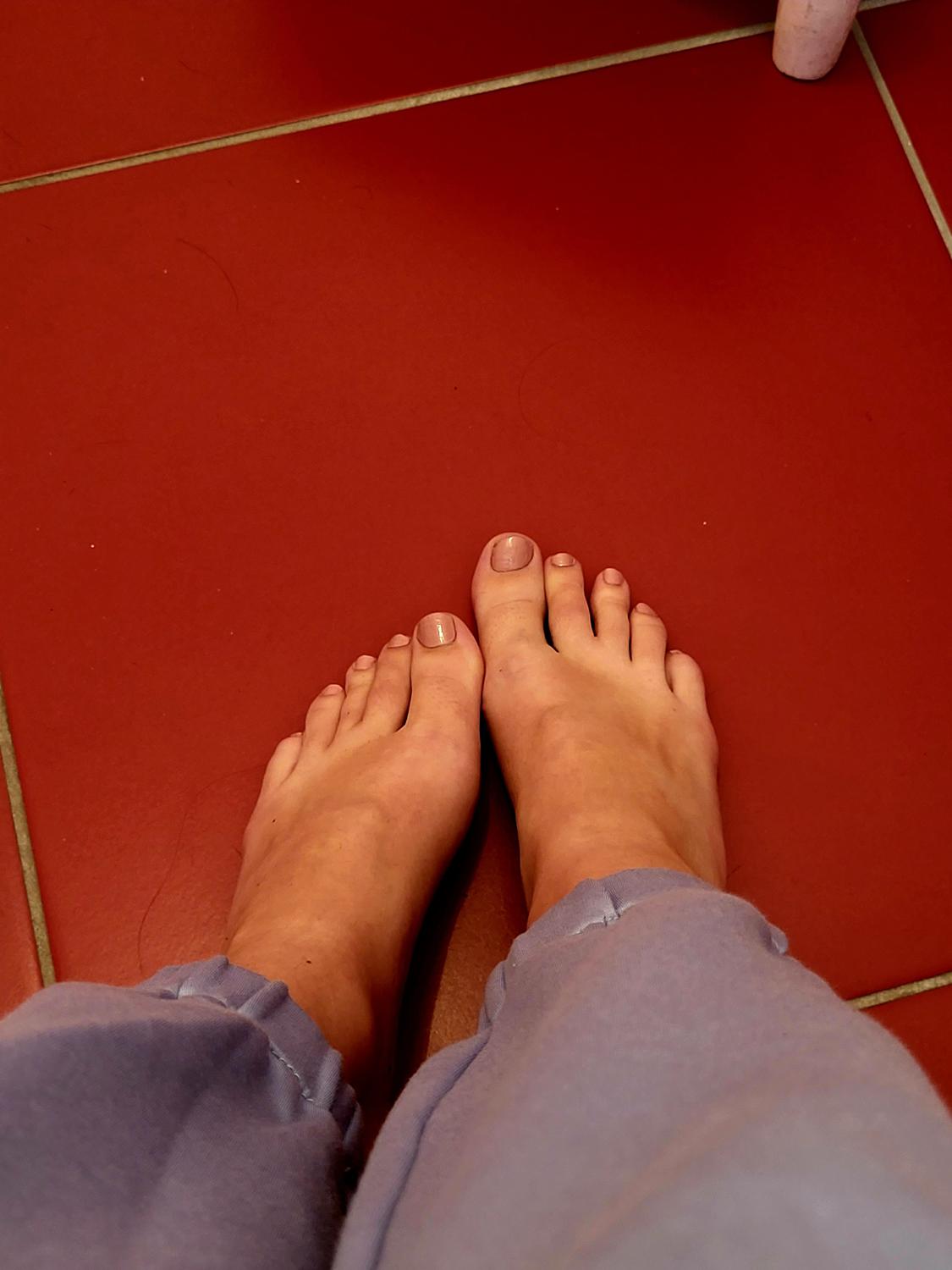 Foot-feet-marley's media