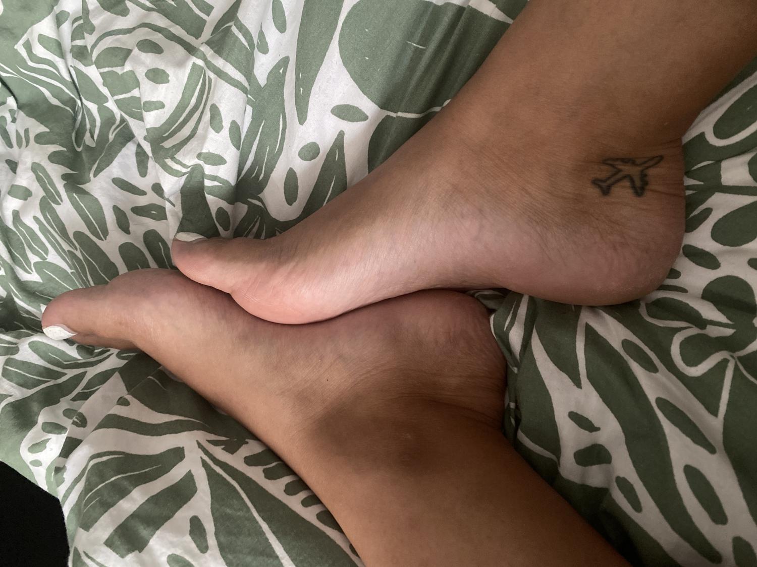 Foot_plane's media