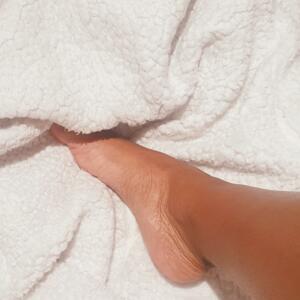 Footlove6996's media