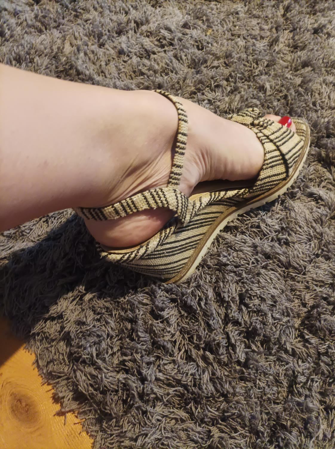 Footsexylovers's media