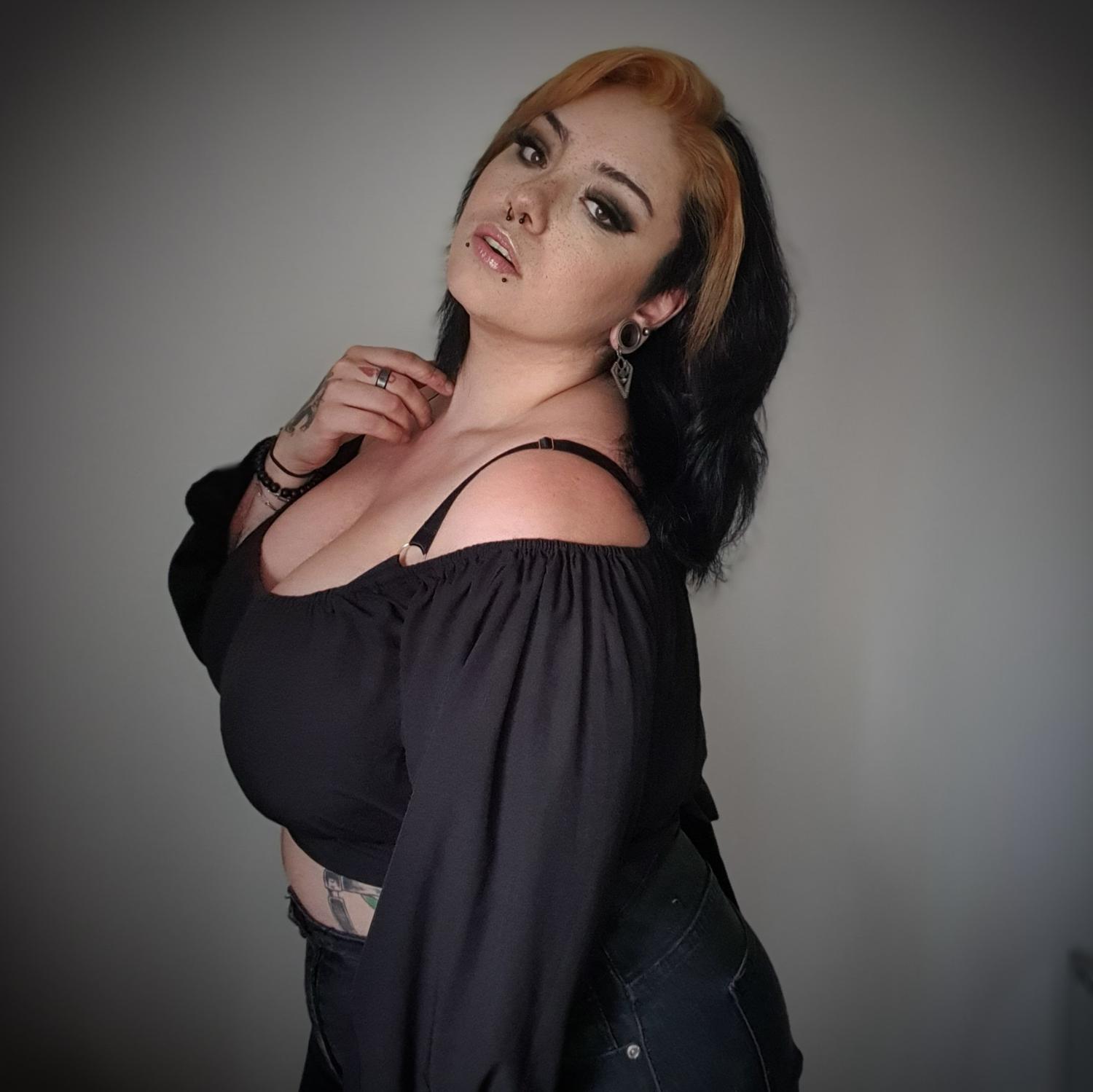 Foxi_666_'s media