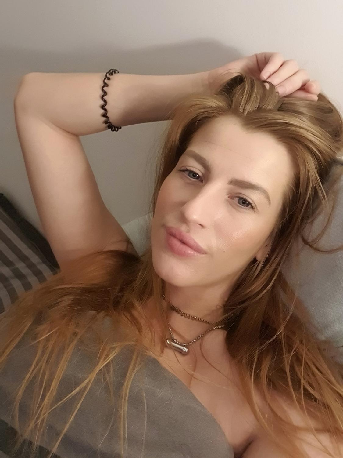 Foxyfrenchy's media