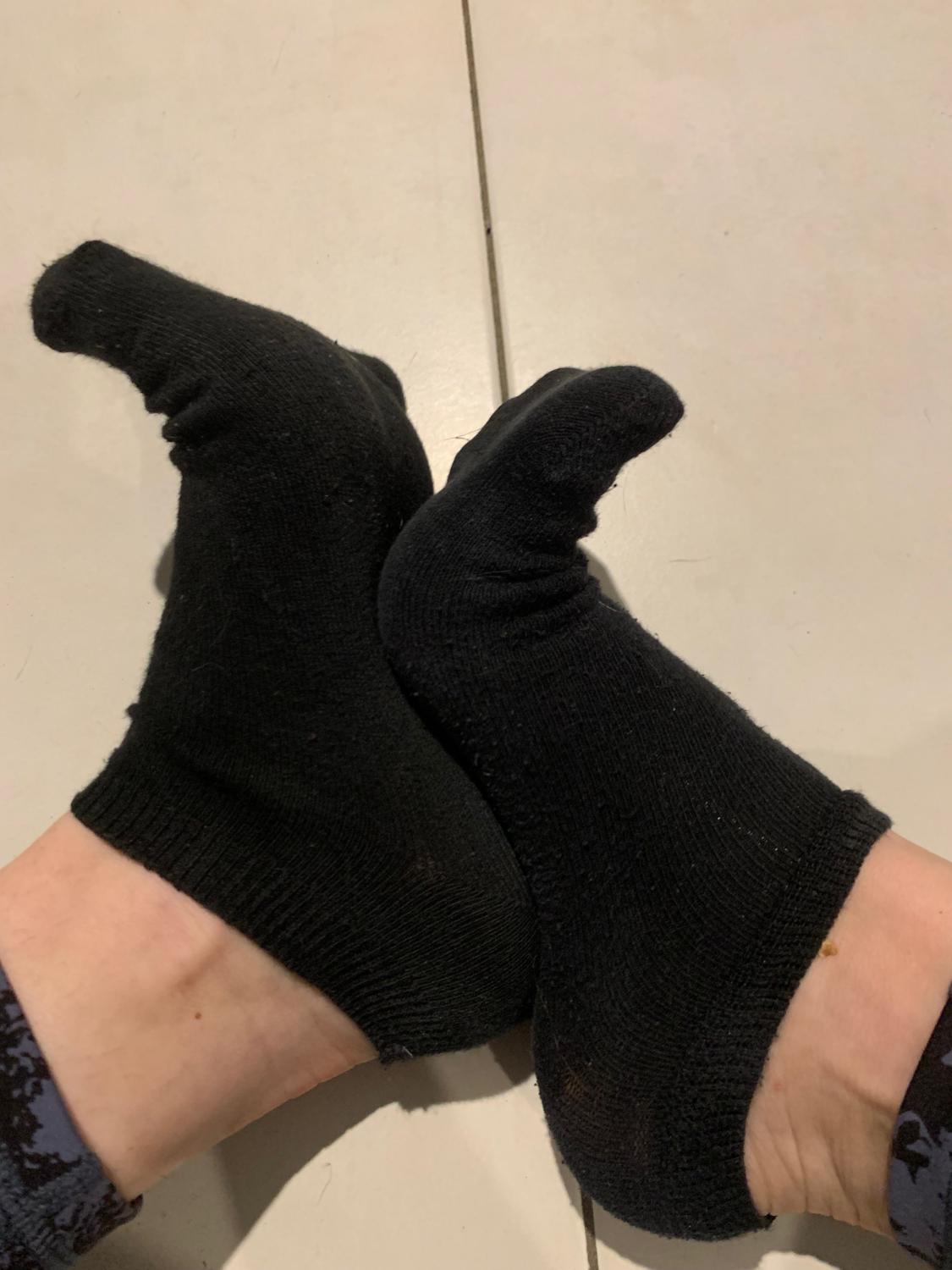 Fren_chfeetlover's media
