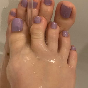 Fren_chfeetlover's media