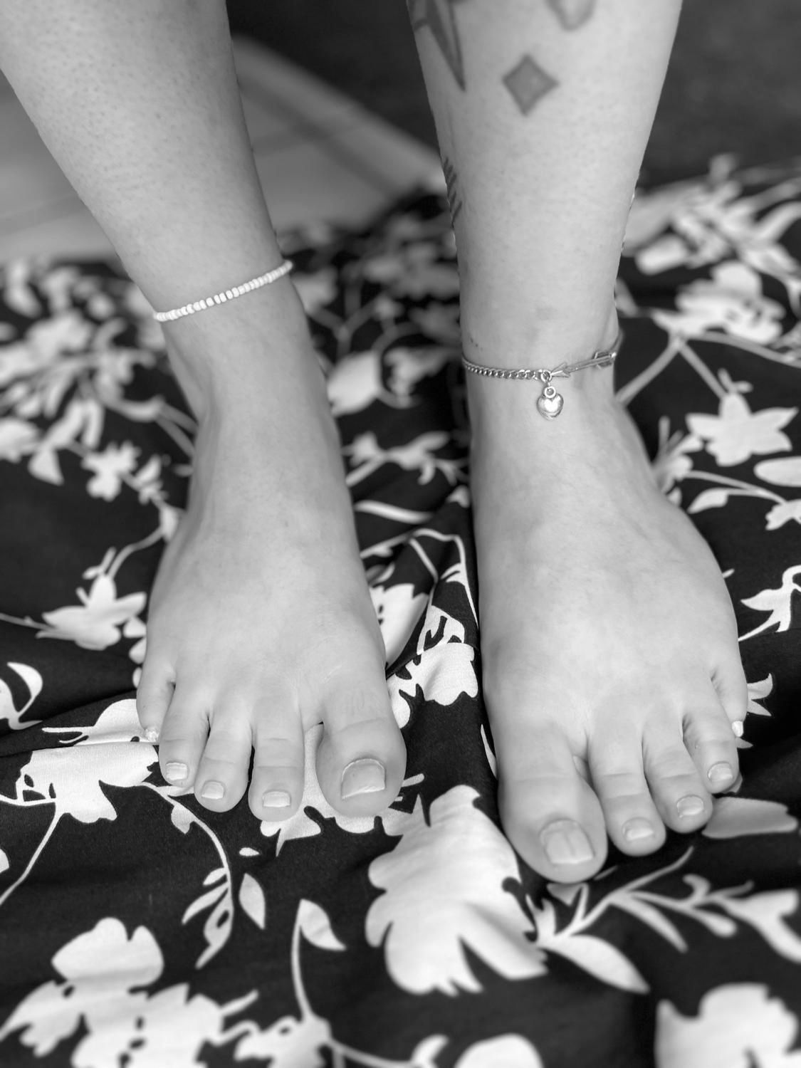 French_beauty_feet's media