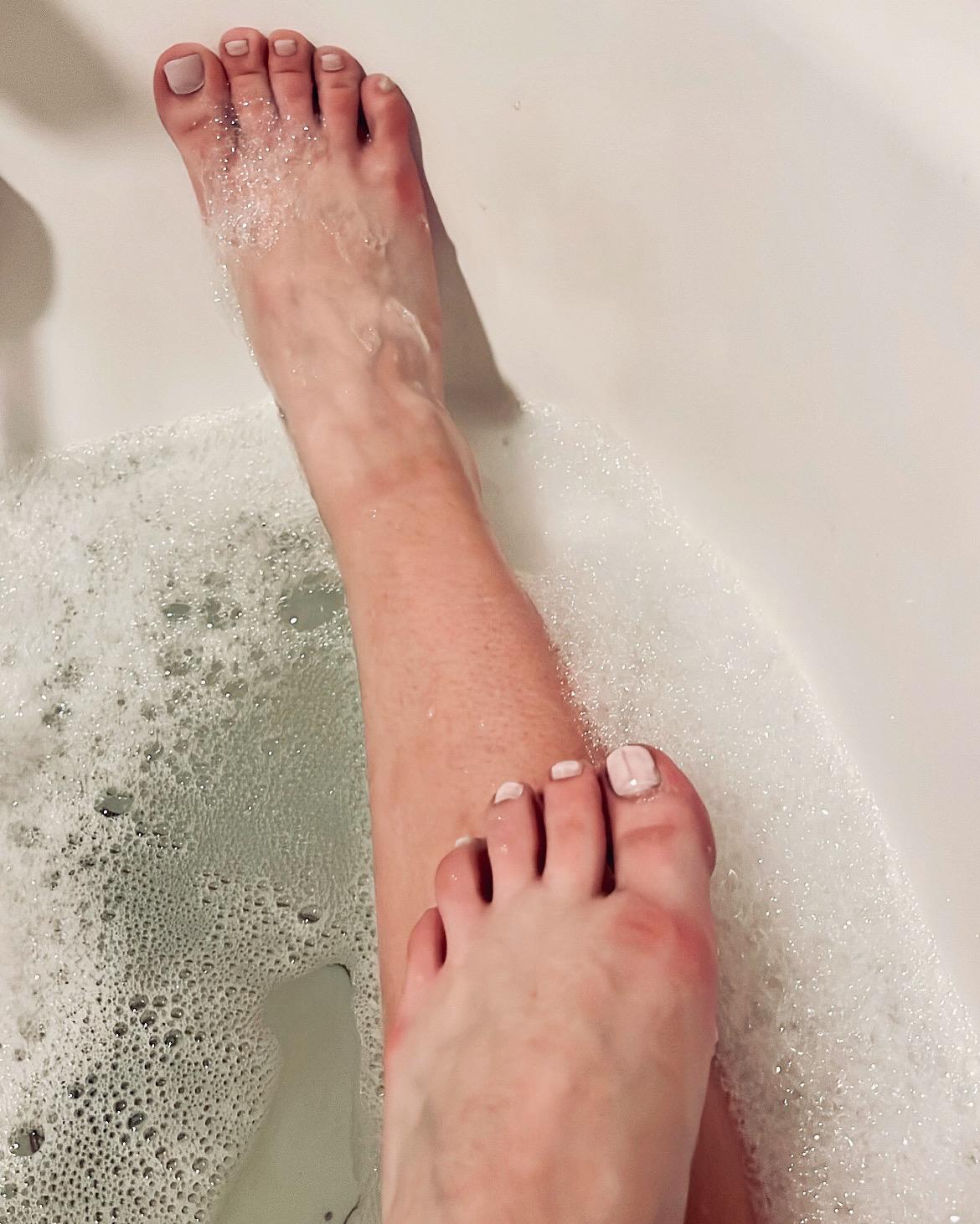 French_beauty_feet's media