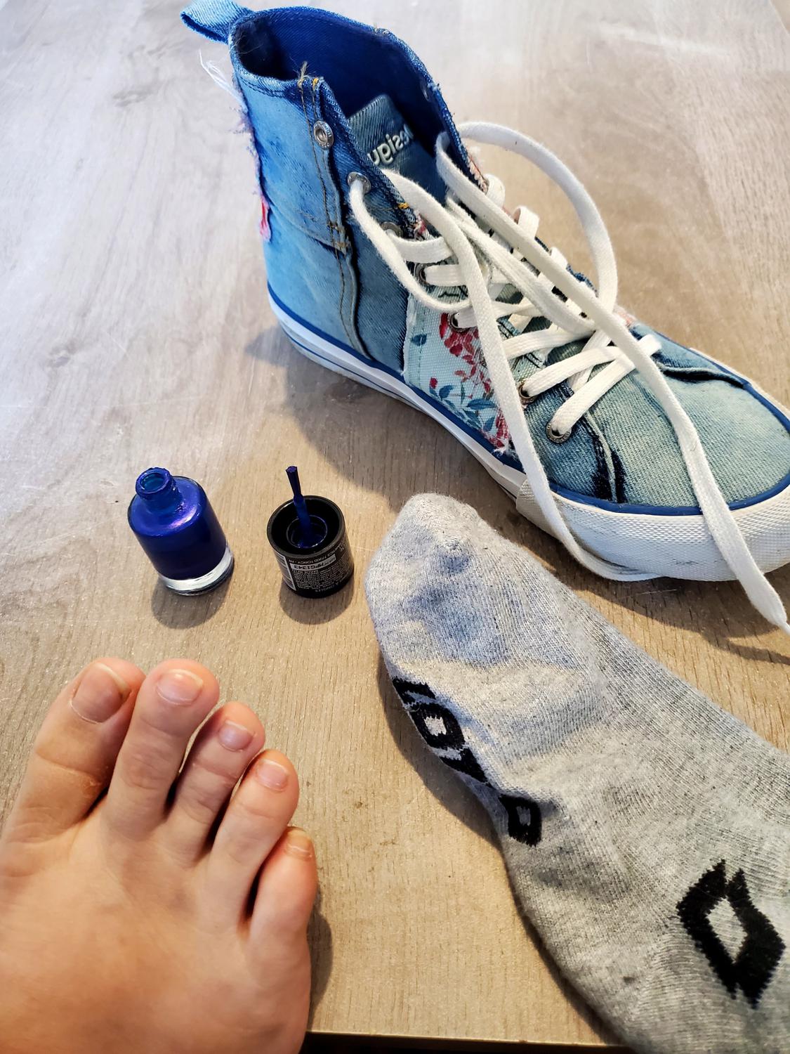 French_cute_toes's media