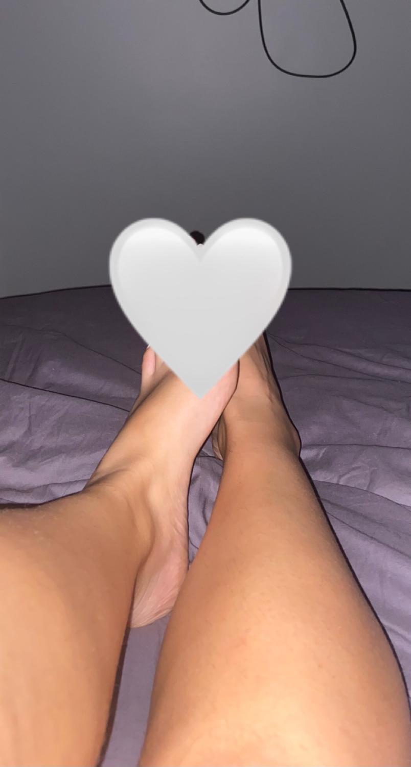 Frenchfeet_2's media