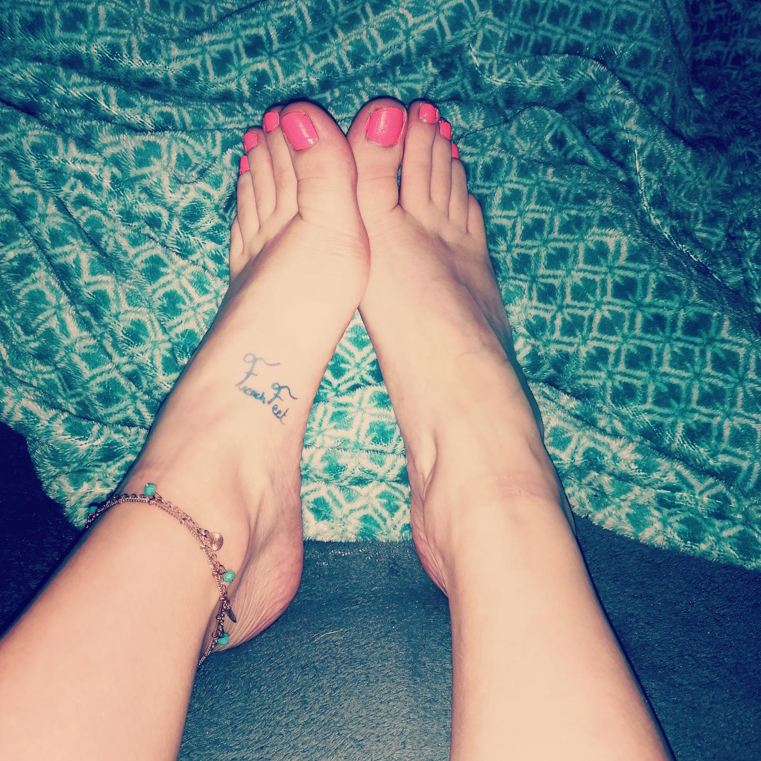 Frenchfeetgold's media