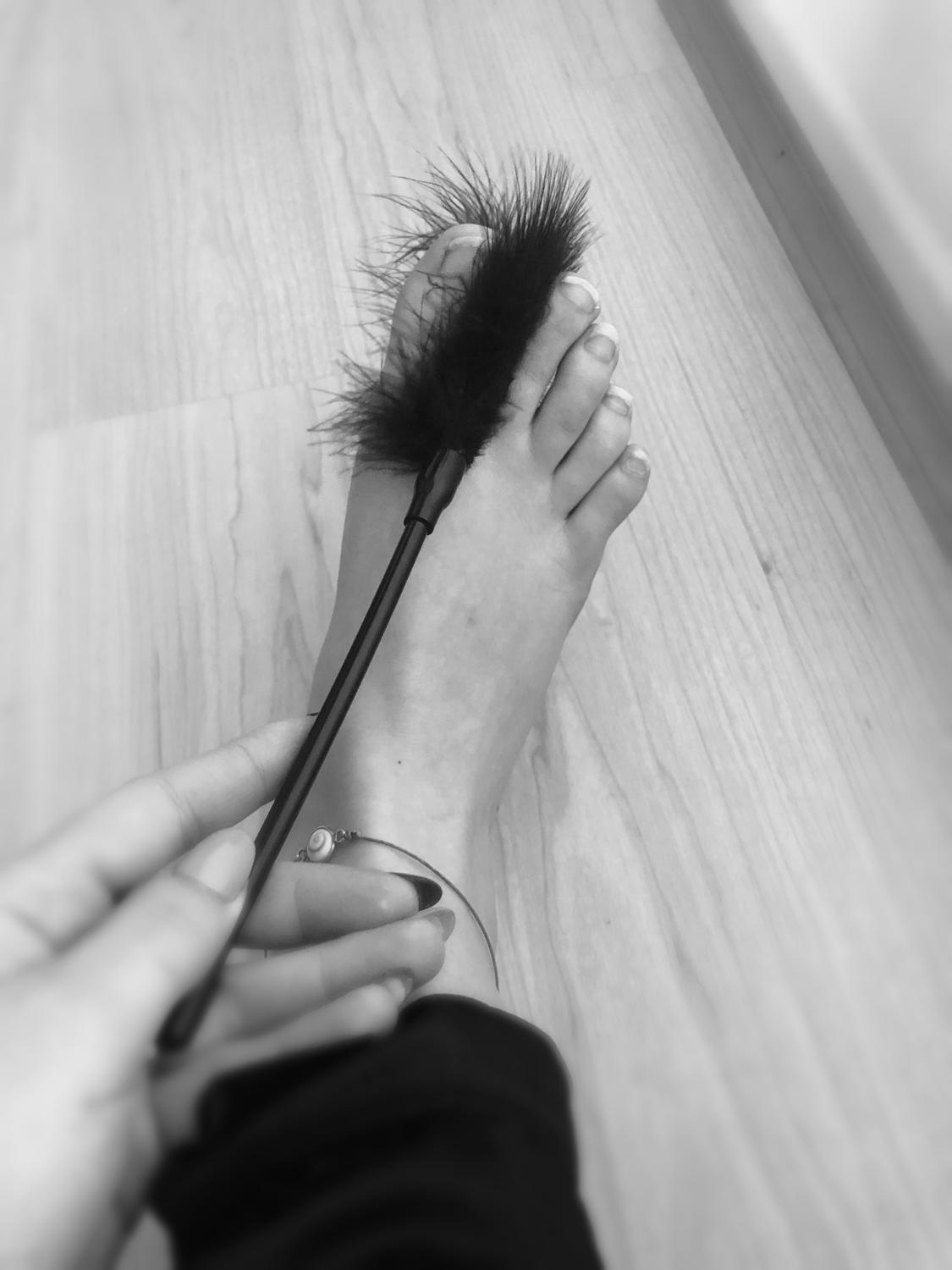Frenchfeetinparis's media