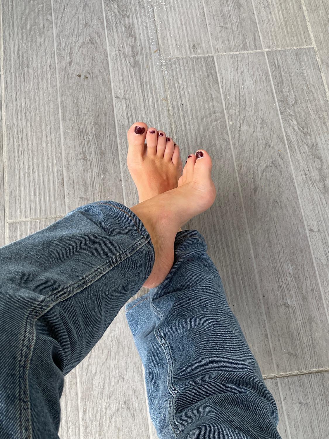 Frenchfeetsmarion's media