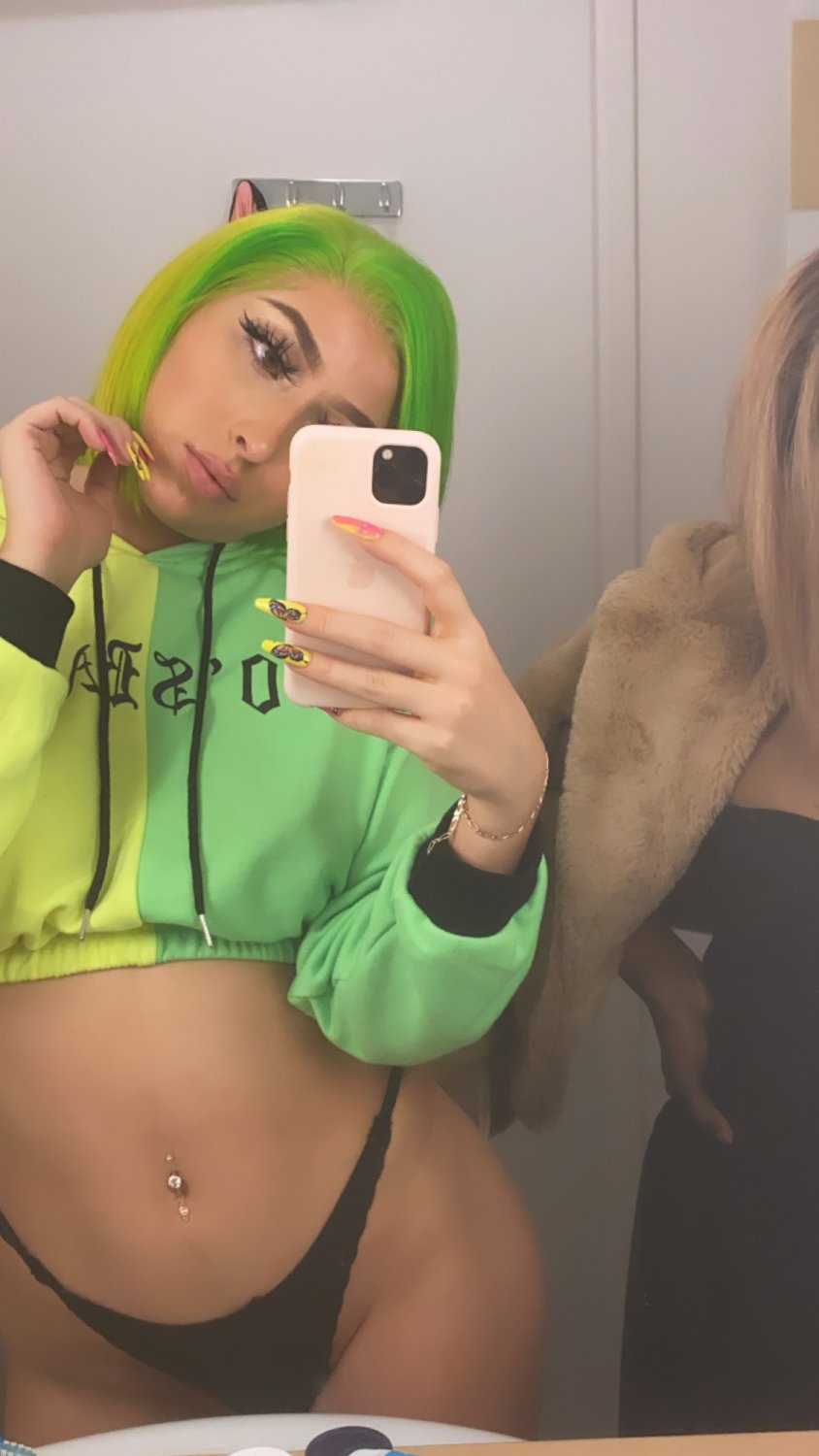 Frenchrapqueen's media