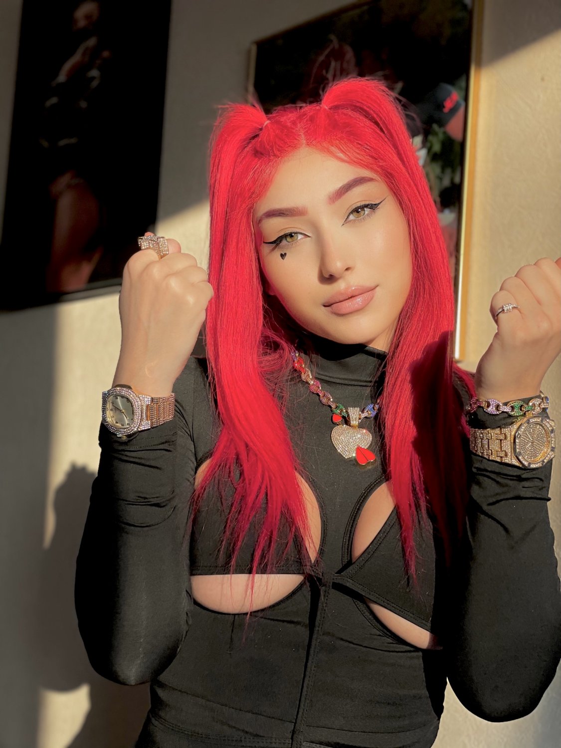 Frenchrapqueen's media