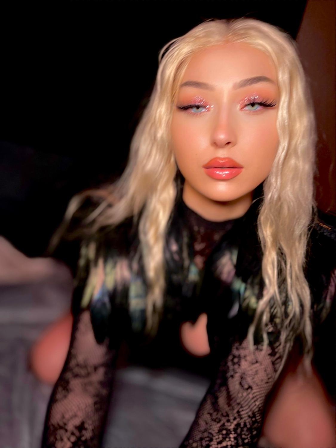 Frenchrapqueen's media