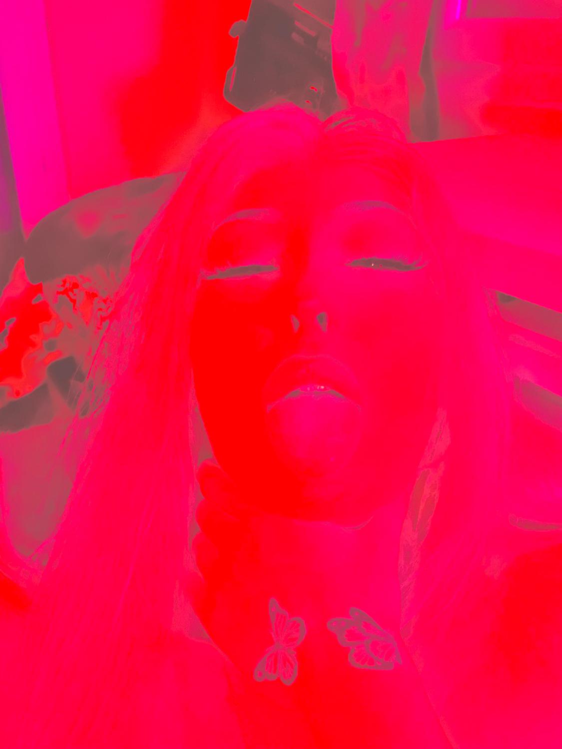 Frenchrapqueen's media
