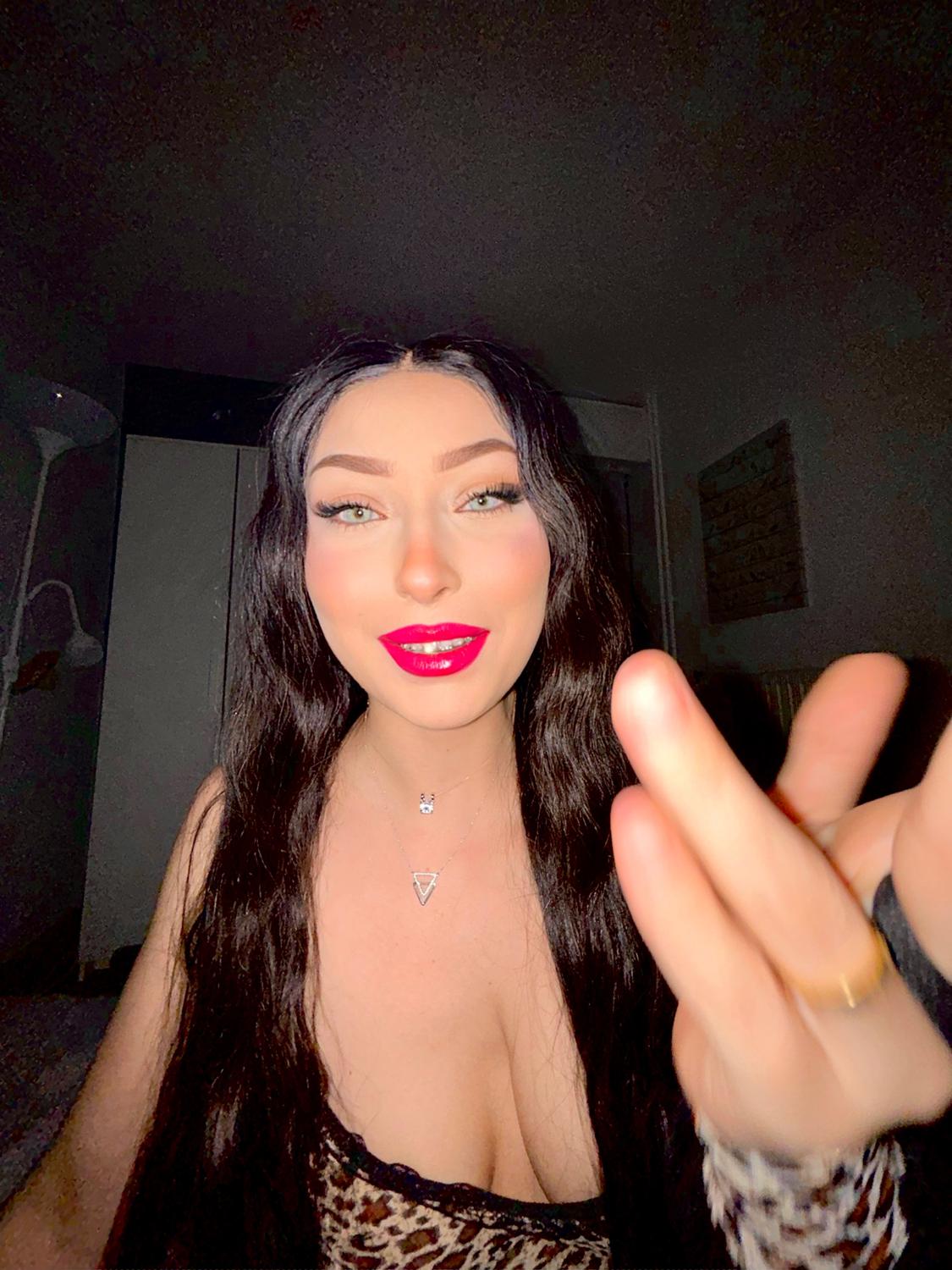 Frenchrapqueen's media