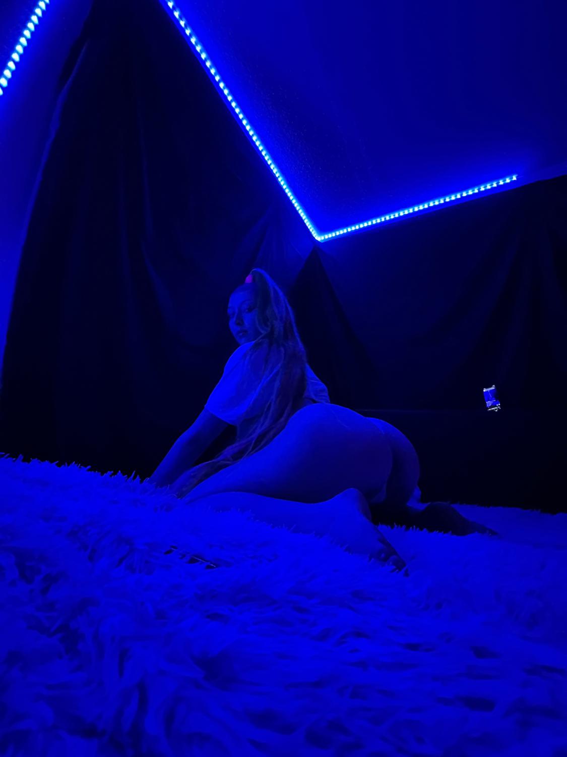 Frenchrapqueen's media