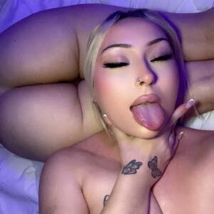 Frenchrapqueen's media