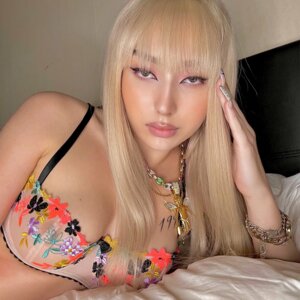 Frenchrapqueen's media
